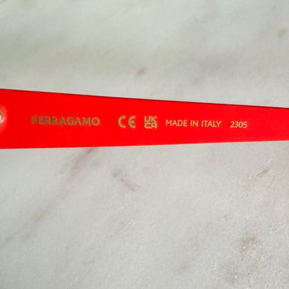 Salvatore Ferragamo Women's Cat Eye Sunglasses SF1103S 600 Red 55mm EUC case - Picture 9 of 10